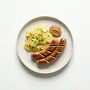 Brühwurst mit Kartoffelsalat und Senf
