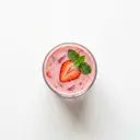 Buttermilchdrink mit Fruchtzubereitung, gesüßt, angereichert mit Vitaminen