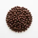 Gepufftes oder extrudiertes Getreide mit Kakao oder Schokolade