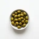 Olive, grün, in Salzlake, abgetropft