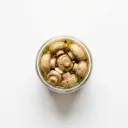 Champignons gedünstet in Essig, eingelegt in Rapsöl