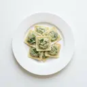 Eier-Frischteigwaren Ravioli (Gemüsefüllung) gedämpft