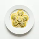Eier-Frischteigwaren Ravioli, vegetarisch gefüllt mit Spargel und Ricotta