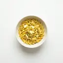 Eierteigwaren mit Butterflöckchen