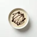 Grießbrei (als Dessert) mit Schokoladensauce