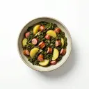 Grünkohl-Eintopf mit Kartoffeln und Kochwurst