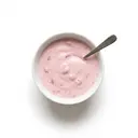 Joghurt mild, aus entrahmter Milch, max. 1 % Fett, mit Fruchtzubereitung, gesüßt