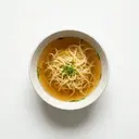 Rinderkraftbrühe mit Eierteigwaren