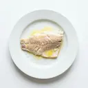 Rotbarschfilet gedünstet (mit Fett und Salz)