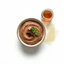 Schokoladencreme abgeschlagen (mit Gelatine) mit Rum