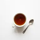 Schwarztee (Getränk) mit Zucker