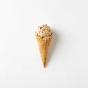 Speiseeis Nuss, in Waffeltüte