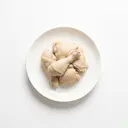 Suppenhuhn Fleisch, mit Haut, gekocht