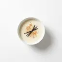 Vanille-Milchsuppe gebunden mit Grieß