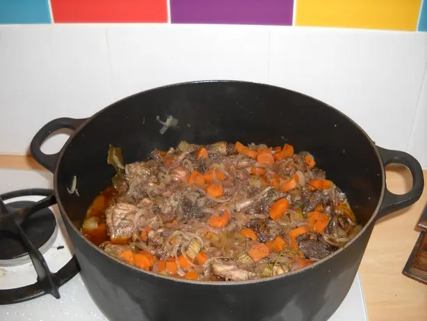 Foto von Französisches Tauben-Salmis klassisch – fertig angerichtet