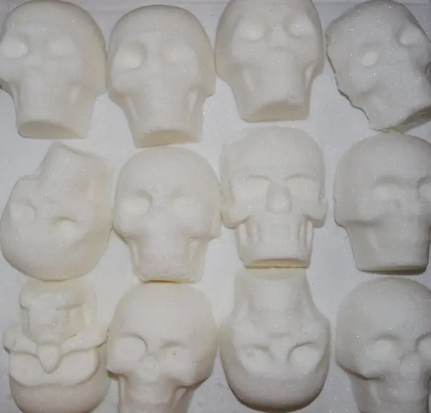 Foto von Mexikanische Zuckerschädel Calavera – fertig angerichtet