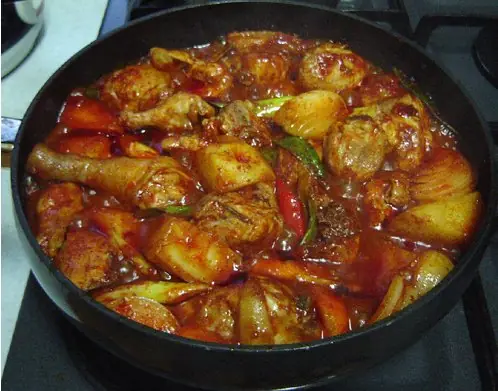 Foto von Bulgarischer Tarator klassisch – fertig angerichtet