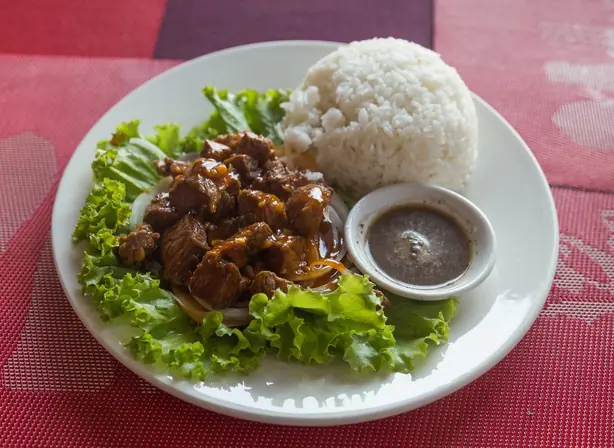 Foto von Kambodschanisches Fisch Amok Klassisch – fertig angerichtet