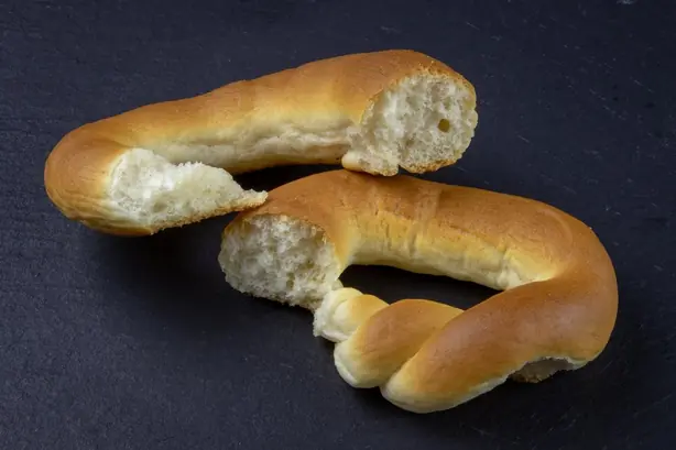 Foto von Bergische Burger Brezel klassisch – fertig angerichtet