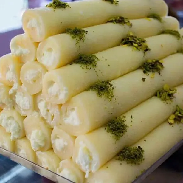 Foto von Syrische Halawet el Jibn Röllchen – fertig angerichtet