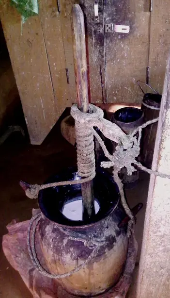 Foto von Nepalesische Butter (Nauni) – fertig angerichtet