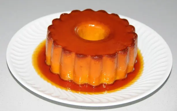 Foto von Klassische Crème Caramel – fertig angerichtet