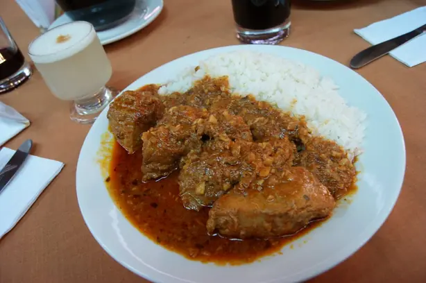 Adobo de cerdo 04072010 – Foto: Dtarazona (CC BY-SA 3.0)