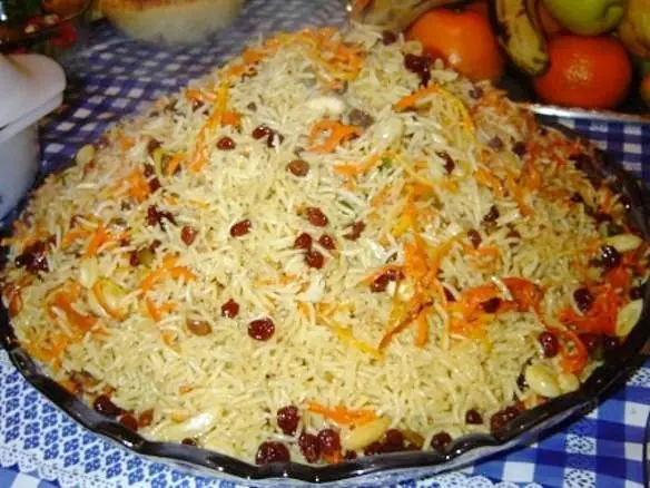 Foto von Afghanischer Milchtee Sheer Chai – fertig angerichtet