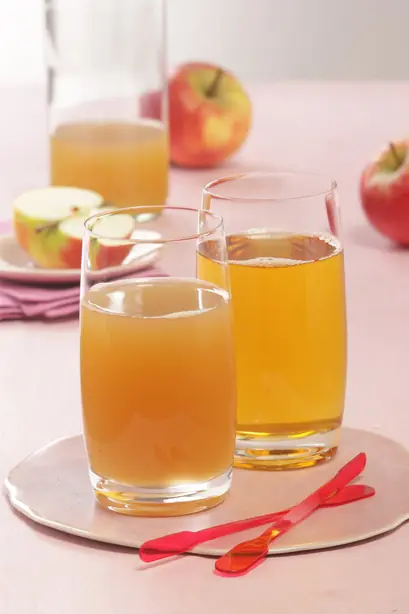 Apfelsaft im Glas – Foto: Verband der deutschen Fruchtsa (CC BY-SA 3.0)