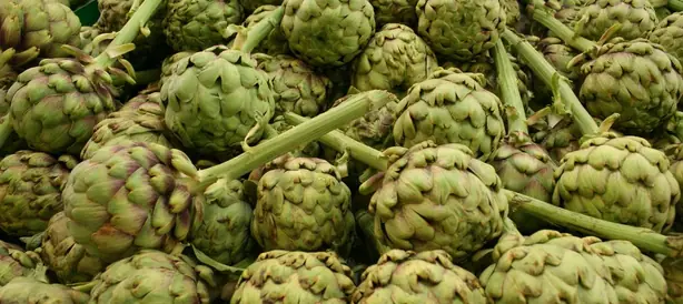 Artichoke stack – Foto: Toby Hudson (CC BY-SA 3.0)