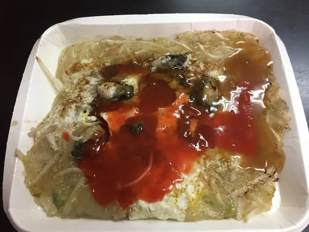 Foto von Taiwanesisches Austernomelett klassisch – fertig angerichtet