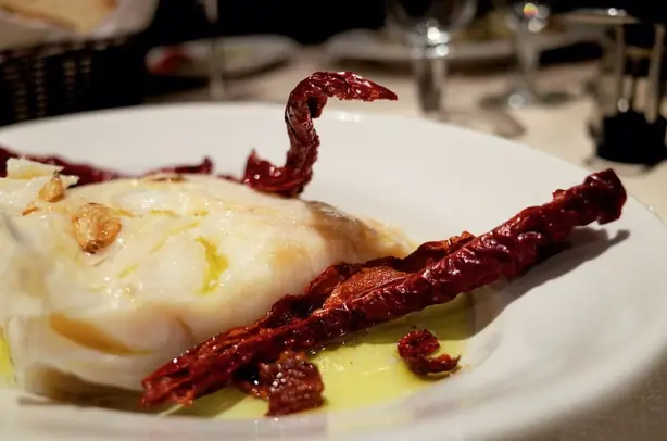 Foto von Baccalà alla lucana – Basilikata-Kodfisch – fertig angerichtet