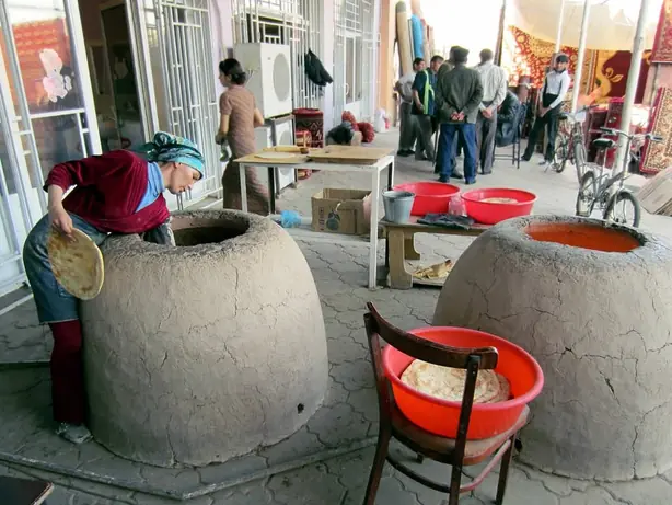 Foto von Indisches Tandoori Chicken Klassisch – fertig angerichtet