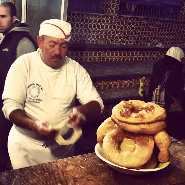 Foto von Tunesische Bambalouni-Donuts – fertig angerichtet