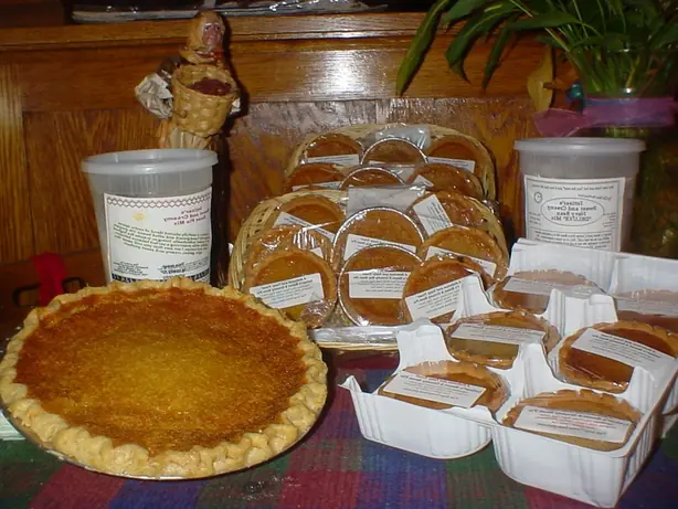 Foto von Amerikanischer Bohnenkuchen mit Muskat – fertig angerichtet