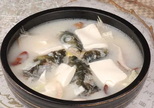 Foto von Kantonesischer Salzfisch hausgemacht – fertig angerichtet