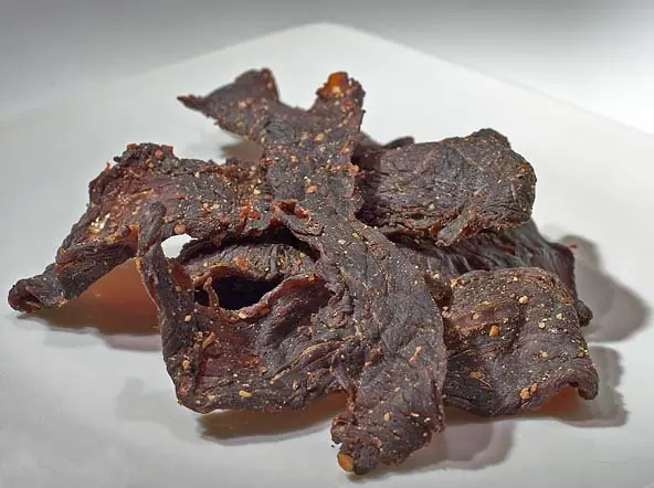 Foto von Amerikanisches Beef Jerky selbstgemacht – fertig angerichtet