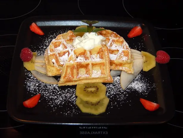 Foto von Klassische Brüsseler Waffeln – fertig angerichtet