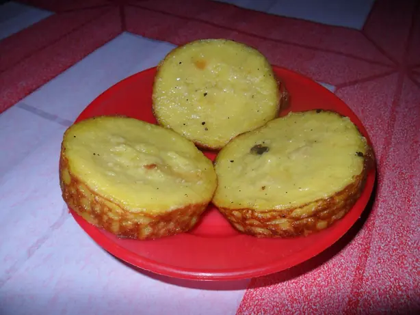 Foto von Banjaresische Hühnersuppe mit Zitronensaft – fertig angerichtet