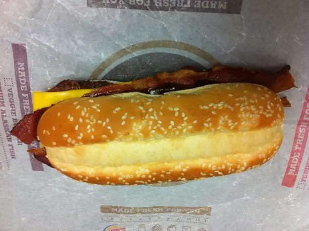 Foto von Rauchige BBQ Sauce (Bull's-Eye Art) – fertig angerichtet