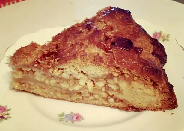 Foto von Sri-Lankischer Bolo Fiado mit Cashews – fertig angerichtet