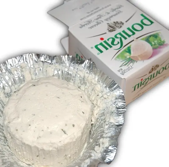 Foto von Boursin-Käse mit Kräutern & Knoblauch – fertig angerichtet