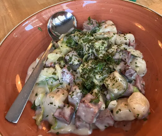 Foto von Irische Kartoffelpfannkuchen Boxty – fertig angerichtet