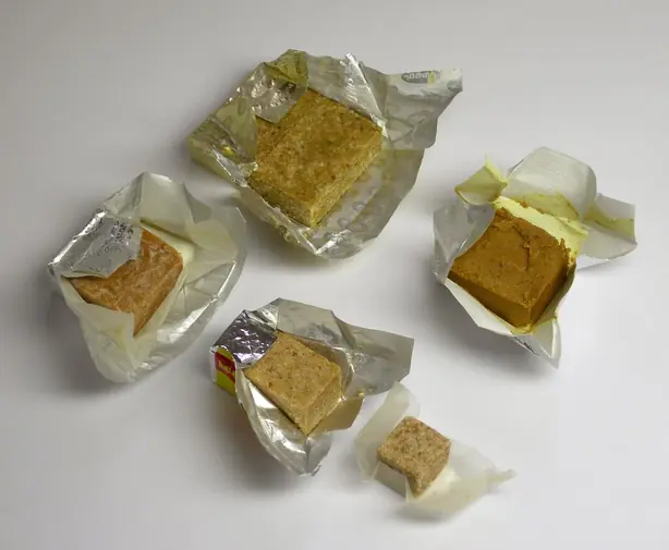 Foto von Hausgemachte Hühnerbouillon-Pulver – fertig angerichtet