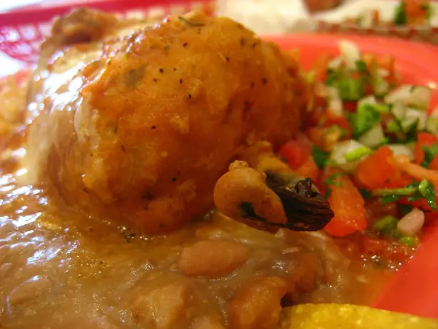 Foto von Mexikanische Chiles Rellenos klassisch – fertig angerichtet