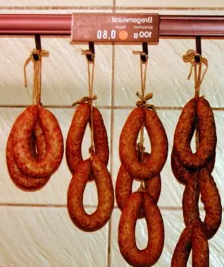 Foto von Niedersächsische Bregenwurst hausgemacht – fertig angerichtet