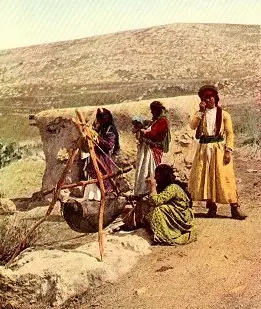 Foto von Hausgemachte Butter klassisch – fertig angerichtet