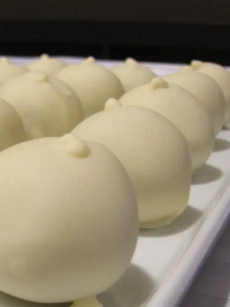 Foto von Amerikanische Cake Balls Klassisch – fertig angerichtet