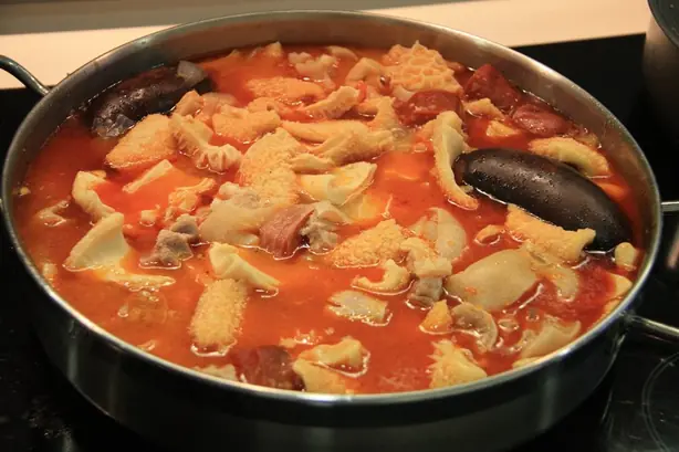 Foto von Callos a la madrileña Klassisch – fertig angerichtet