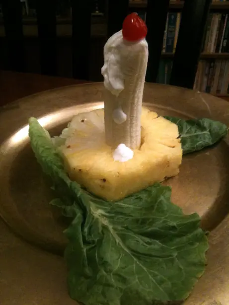 Foto von Amerikanischer Candle Salad Klassisch – fertig angerichtet